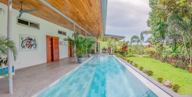 Stunning Sunset View Home, Ojochal