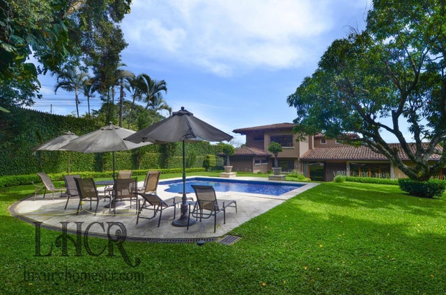 Mansion In Exclusive Central Area Of ​​san Rafael - For Rent, Escazu