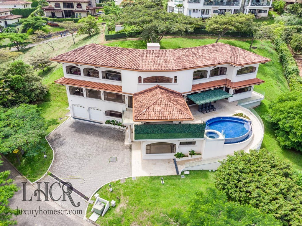 Foothill Luxury Villa In Villa Real, Santa Ana