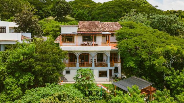 Spectacular Home Panoramic View Villa Real, Escazu