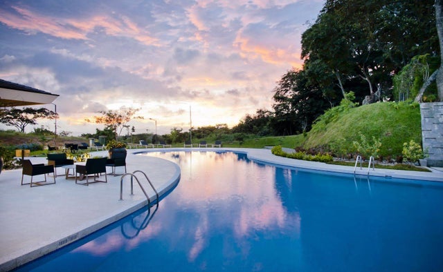 Beautiful Lot In Hacienda Espinal, Alajuela