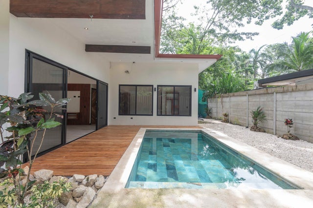 New Four Bedroom Beachside Home, Santa Teresa