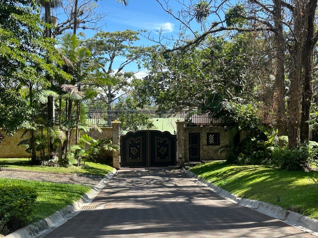 121 The Estate Escazu Country Club., Escazu