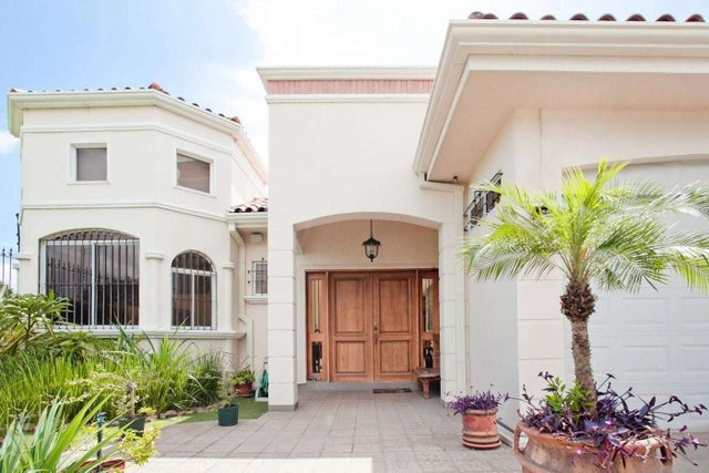 Casa Condesa Trejos Montealegre, Escazu