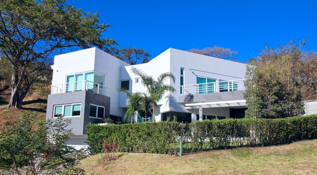Casa Blanca Cerro Alto, Escazu