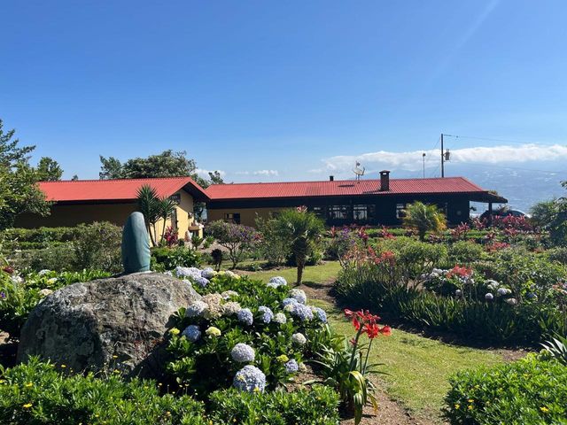 Palo Alto, Family Farm, Curridabat