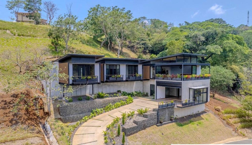 Beautiful New Contemporary House In Naranjo For Sell, Alajuela
