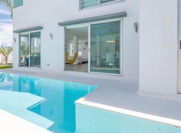 Beautiful Contemporary 3-level Home In An Exclusive Gated Community, Escazu