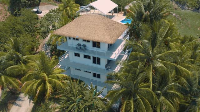 Exclusive 6 Ocean View Turn-key Studio Apartments + Lot With Pool, Puntarenas