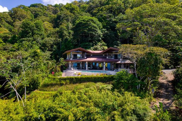 A Masterpiece Of Luxury & Nature In Costa Rica, Dominical