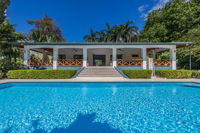 Modern Living In Harmony With Nature, Ojochal