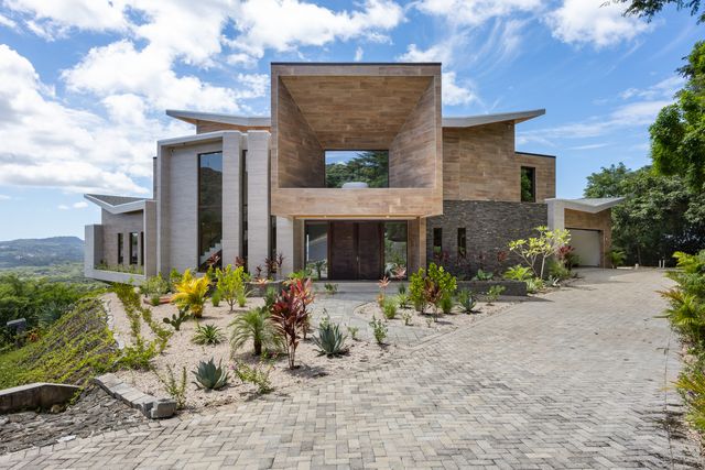Casa Manta Ray, Flamingo