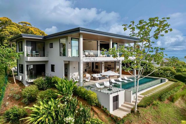 Luxurious Five Bedroom Coastal Estate, Dominical