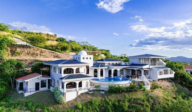 Hilltop Ocean Volcano Estate, Papagayo