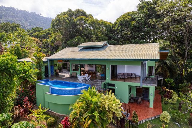 Home With Apartment And Infinity Pool, Dominical