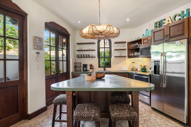 Mediterranean Inspired Luxury Condo, Flamingo