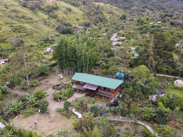 Duplex Living Guest House Income Opportunity, Perez Zeledon