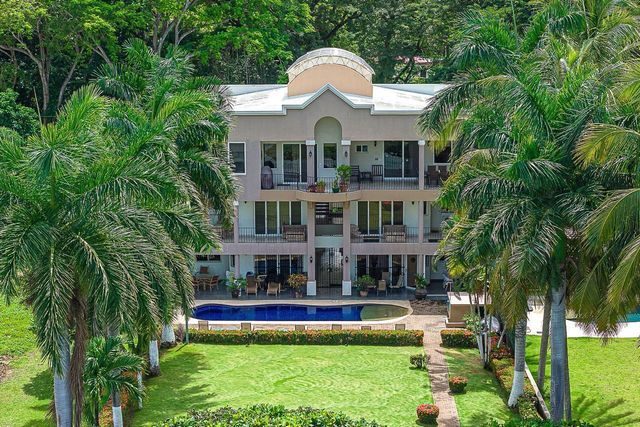 Titled Beach Front Property Surfside Playa Potrero, Flamingo