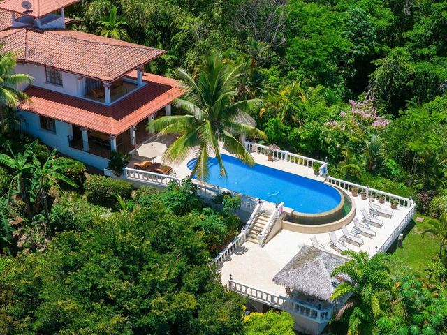 Luxury Boutique Hotel, Dominical
