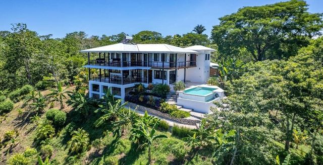 Turnkey Ocean-view Estate Between Cabuya And Montezuma, Montezuma