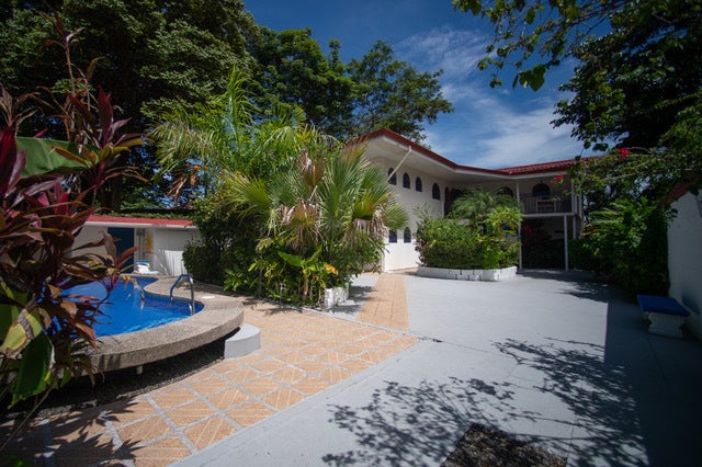 Hotel La Perlita Center Of Town, Jaco