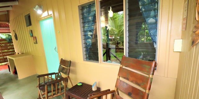 Riverfront Jungle Hotel Centrally Located Ojochal, Dominical