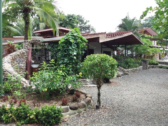 Boutique Beachfront Hotel  On Matapalo Beach, Manuel Antonio