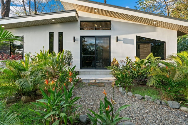 Modern Multi Unit Rental Ideally Located, Dominical