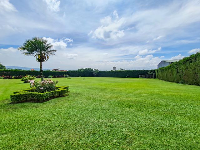 Hacienda Las Flores Estate Home, Heredia