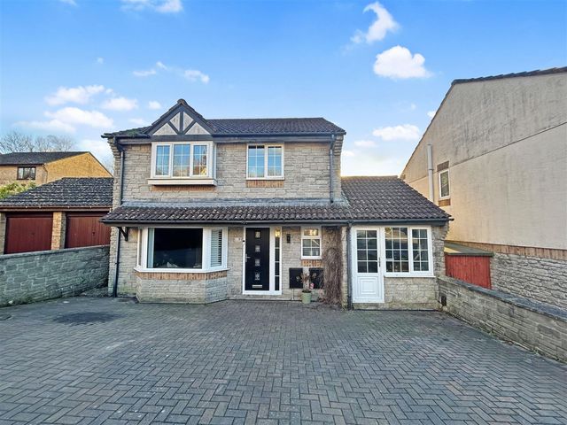 Hazel Close, Newton Abbot, Newton Abbot