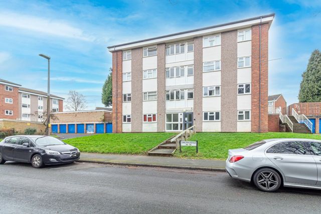 Carlton Avenue, Stourbridge, Stourbridge