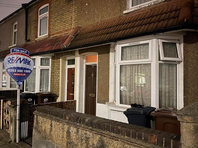 Victoria Road, Barking, Barking