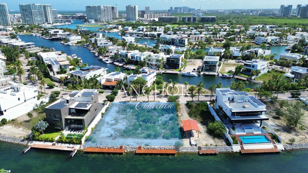 Los Canales, Cancún