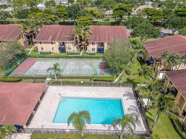 6021 10th Av N #212, Greenacres