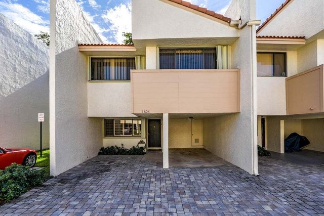1605 Cypress Pointe Dr, Coral Springs