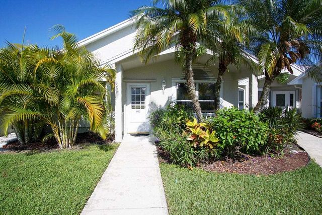 1122 Nw Lombardy Dr, Port Saint Lucie