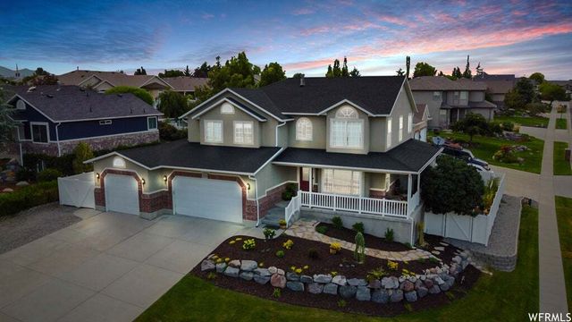 1176 W Petersen Bluff Dr, Riverton