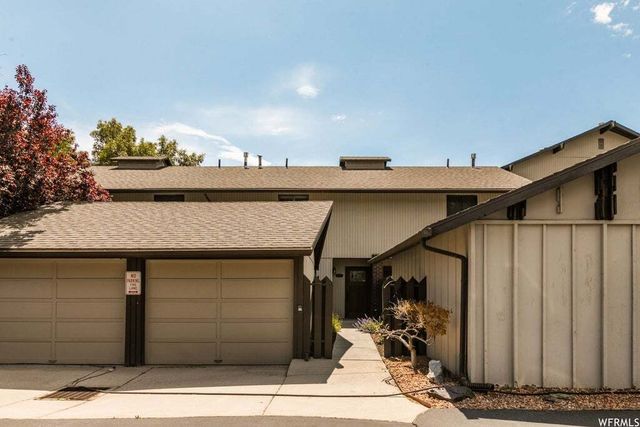 4655 S Black Swan Dr, Salt Lake City