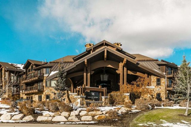 2100 W. Frostwood Blvd 6124, Park City