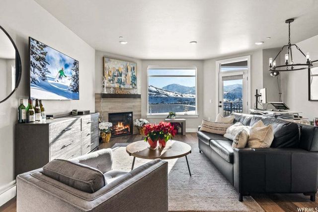 909 W Peace Tree Trl 205, Kamas