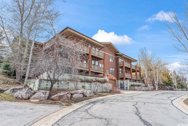 8450 Pointe Rd H14, Park City