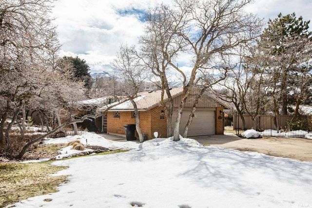 1210 E Millbrook Way, Bountiful