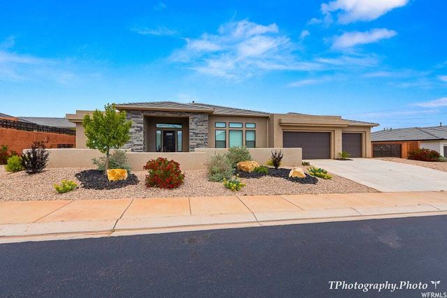 74 N Apex Ln, Ivins