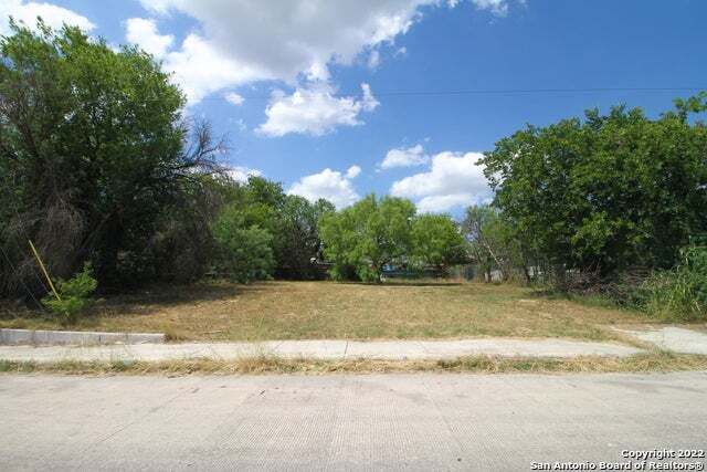 415 Amires Pl, San Antonio