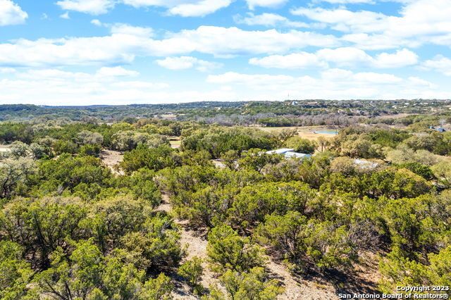 2290 Golf Dr, Spring Branch