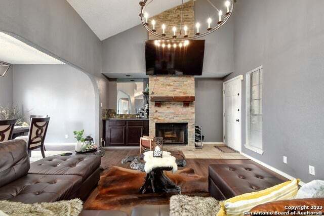 6100 Woodlake Pkwy 106, San Antonio