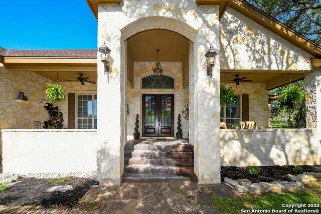 2924 River Way, Spring Branch