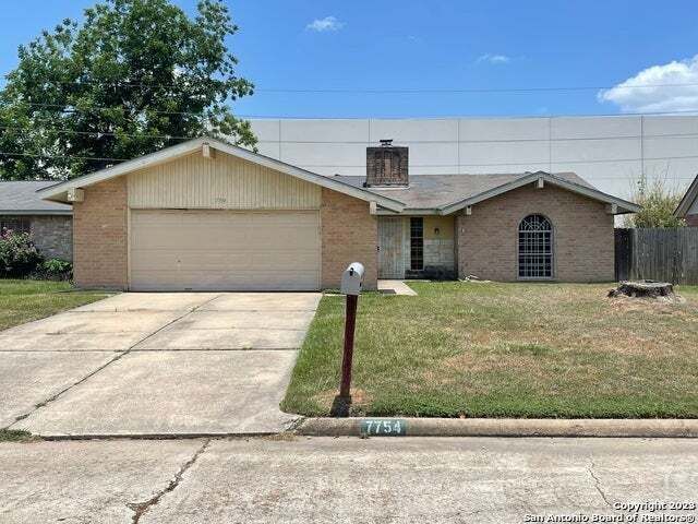 7754 Round Bank Dr, Houston