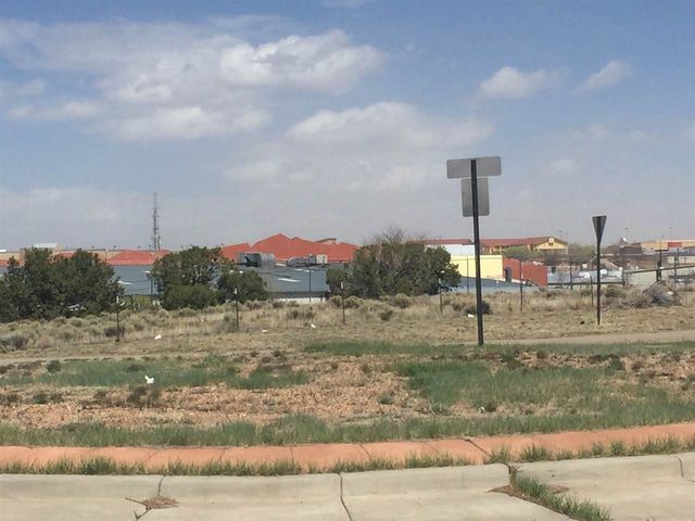 4801 Governor Miles N, Santa Fe