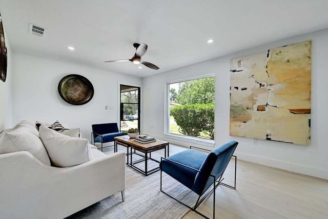 1402 Braes Ridge Drive A, Austin